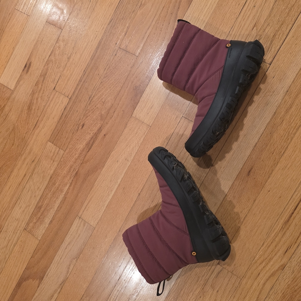 Bogs Cedar Quilted Boots - Picture 3 of 7